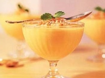 Microwave honey mousse